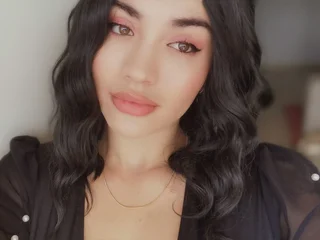 SARA_C0LLYNS