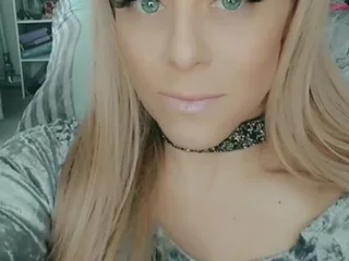 Sammi_Slay live