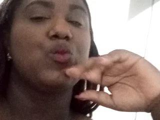 Sharonevans19 live cam