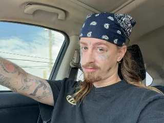 StraightFemBoy69 live cam