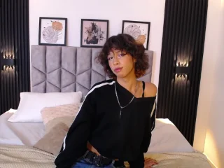Immagine dello stream di Sweet_Poison37 su OléCams