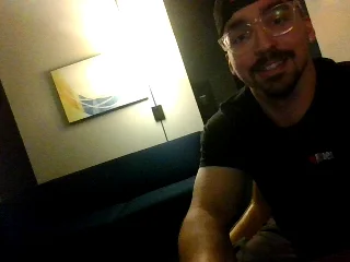 TJWannaPlay live cam