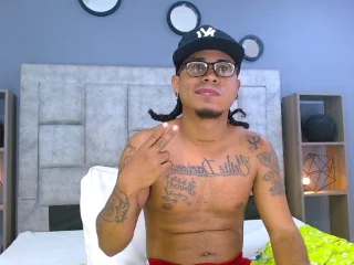 Yoi_Hot69 live cam