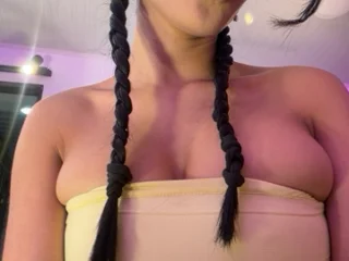 Zendaya_Greyy