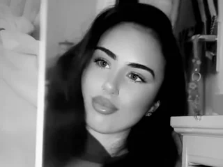 hynnessy888grace live cam