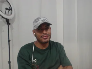 iamChrisAng live cam