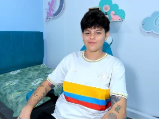 natalysecret18 live cam