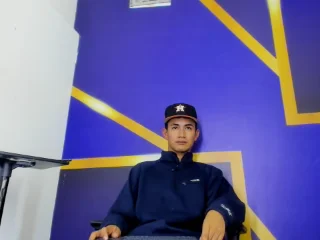 nio_klouds live cam