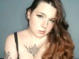 AlynaCarwen is live now!