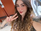 AmyBeee is live now!