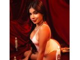 ArianaWoods is live now!