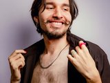 Axel_Hot is live now!
