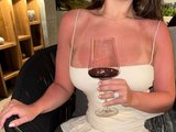 BUSTYREVERTWIFE webcam