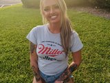 Beachblondie7413 is live now!