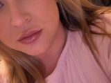 Blondebombshell_x 