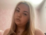 ChloeCavanixx is live now!