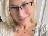 CumCuddleMe69 webcam