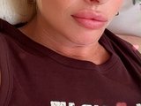 Curvy_Krissy