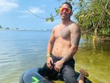DamianReyes is live now!