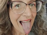 DariaDinkley is live now!