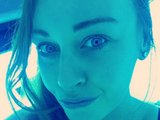 DirtyLayla is live now!