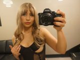 EvaniaX live cam