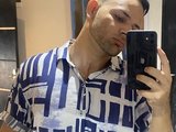 FrezisYmuscle is live now!