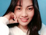 Hinna_x is live now!