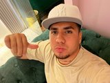 ImJosue is live now!