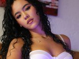IsabellaRoos19 is live now!