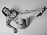 JolieBonnet is live now!