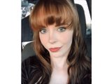 KymMeadowsXO live cam
