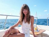 LeslieShhh is live now!