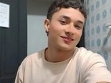 Matheus_Ic is live now!