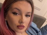 MelanieBrownn is live now!