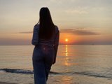 MillyJanee is live now!