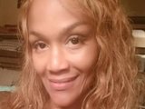 MsLovelyElle is live now!