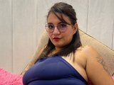 SaaraThompson is live now!