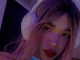 SamanthaBlazer is live now!