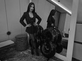 VivianReeve is live now!