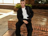 alejo_r19 is live now!