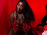aliciebrown is live now!