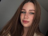 amanda09 is live now!