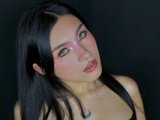 cuteezoe is live now!