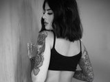 ellenbluex is live now!
