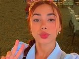 issiecute is live now!