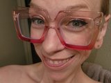 minxtessarae is live now!