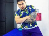 pitbullyveryhot is live now!