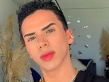 seantroy is live now!