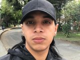 tomstroker is live now!